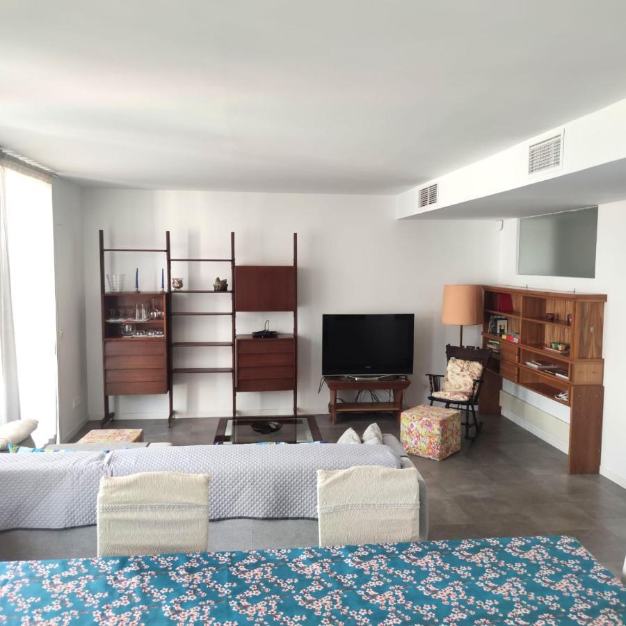 Apartment Close To The Beach With Free Parking Badalona Exterior foto